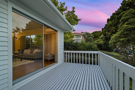 Photo of property in 15 Zita Maria Drive, Massey, Auckland, 0614