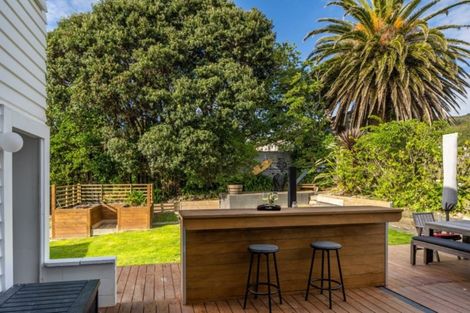 Photo of property in 2/11 Awarua Street, Elsdon, Porirua, 5022