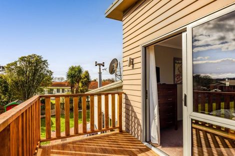 Photo of property in 17 Elizabeth Grove, Stratford, 4332