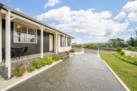 Photo of property in 9 Shaftesbury Grove, Stokes Valley, Lower Hutt, 5019