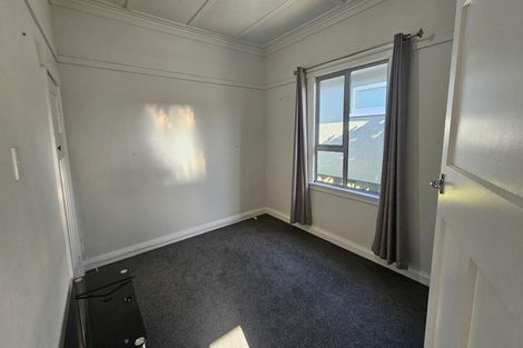 Photo of property in 7 French Street, Moturoa, New Plymouth, 4310