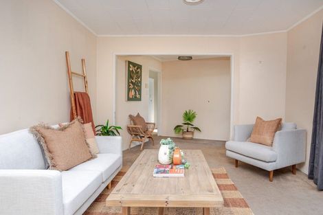 Photo of property in 8 Hartgill Crescent, Dannevirke, 4930