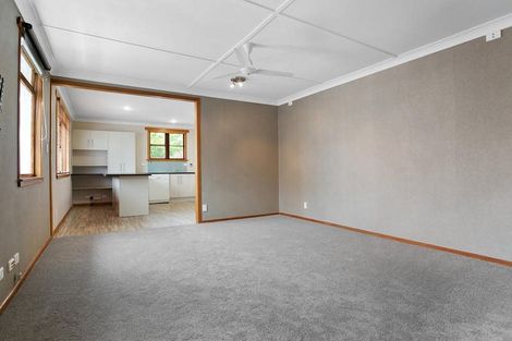 Photo of property in 307 Shakespeare Street, Leamington, Cambridge, 3432