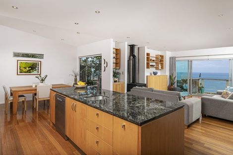 Photo of property in 15 Ngatira Road, Muriwai, Waimauku, 0881