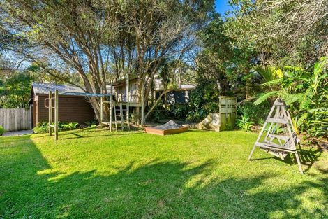 Photo of property in 78 Waitea Road, Muriwai, Waimauku, 0881