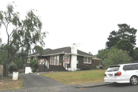 Photo of property in 30 Lyford Crescent, Sunnynook, Auckland, 0620