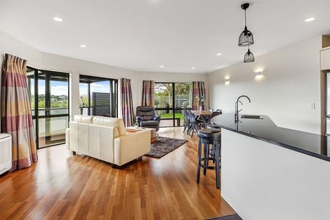 Photo of property in 10 Astronomer Place, Whitby, Porirua, 5024