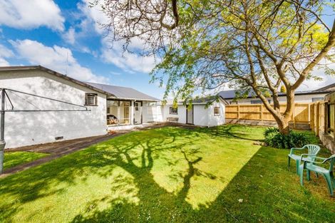Photo of property in 19 Brightwater Terrace, Terrace End, Palmerston North, 4410