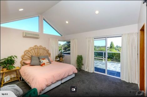 Photo of property in 7 Sequoia Grove, Merrilands, New Plymouth, 4312