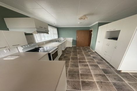 Photo of property in 13 Kowhai Street, Inglewood, 4330