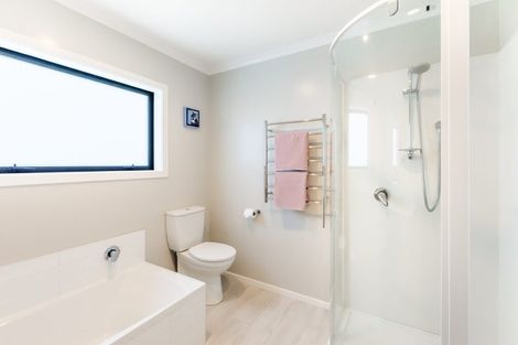 Photo of property in 5 Te Wiremu Lane, Otaki, 5512