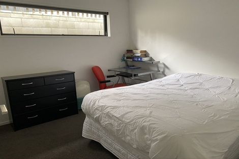 Photo of property in 5 Te Awakura Terrace, Mount Pleasant, Christchurch, 8081