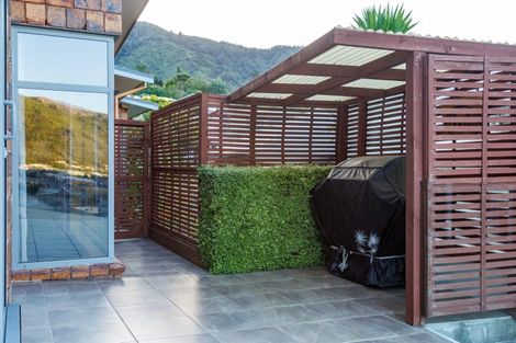 Photo of property in 26 Gravesend Place, Picton, 7220