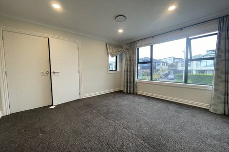 Photo of property in 39 Headland Drive, Long Bay, Auckland, 0630