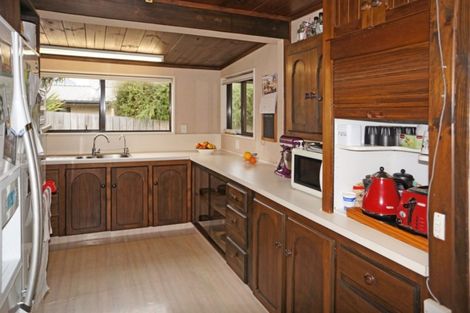 Photo of property in 77 Cedar Drive, Kelvin Heights, Queenstown, 9300