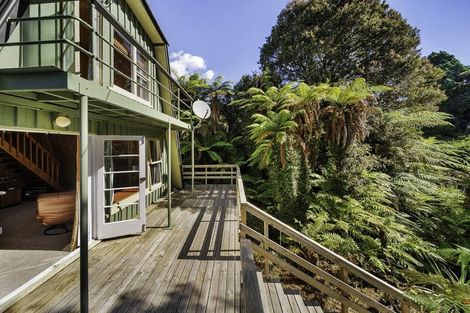 Photo of property in 37 Lake View Terrace, Moana, 7875