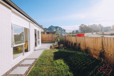 Photo of property in 31 Nellie Drive, Kumeu, 0810
