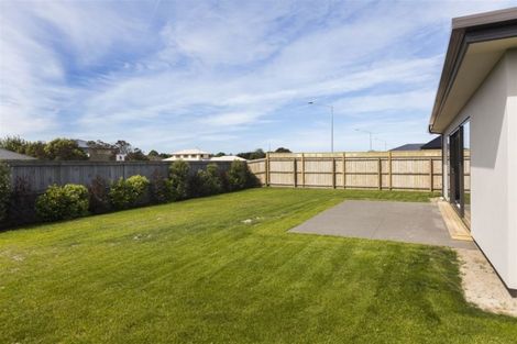 Photo of property in 33 Kingsbridge West, Burwood, Christchurch, 8083