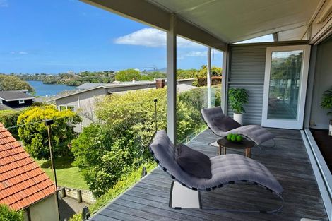 Photo of property in 1/29 Pupuke Road, Takapuna, Auckland, 0622