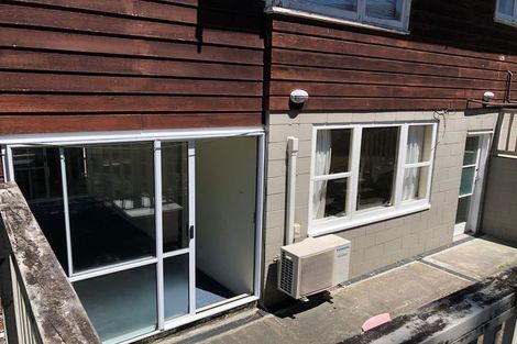 Photo of property in 40 Chatsworth Crescent, Pakuranga Heights, Auckland, 2010