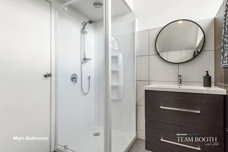 Photo of property in 2/22 Rangatira Road, Birkenhead, Auckland, 0626