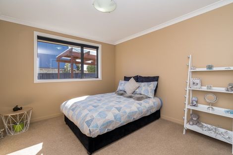 Photo of property in 10 Kura Place, Mosgiel, 9024