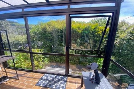 Photo of property in 45 Redwood Avenue, Tawa, Wellington, 5028