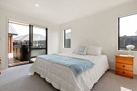 Photo of property in 22 Rose Leigh Drive, Cambridge, 3434