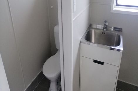 Photo of property in 5 Spinella Drive, Bayview, Auckland, 0629