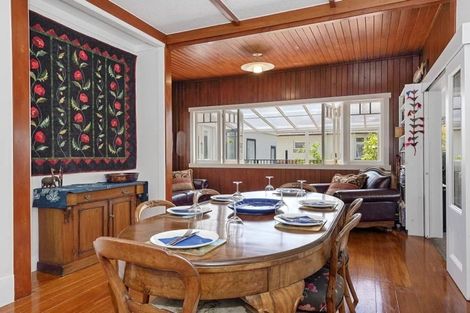 Photo of property in 55 Forest Lake Road, Forest Lake, Hamilton, 3200