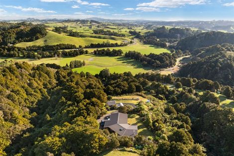 Photo of property in 362e Whananaki North Road, Opuawhanga, Hikurangi, 0181