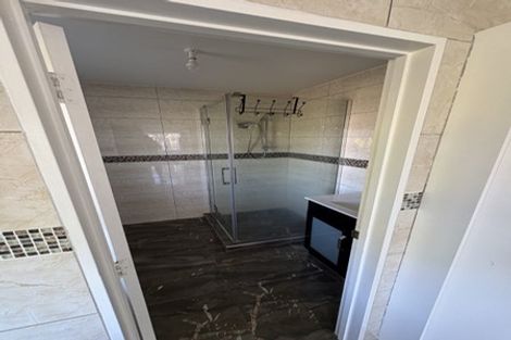 Photo of property in 63 Harmel Road, Glendene, Auckland, 0602