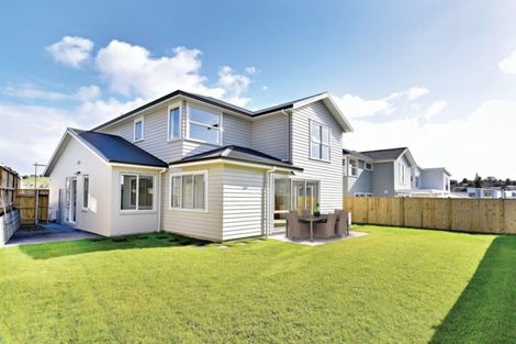 Photo of property in 7 Symes Drive, Red Beach, 0932