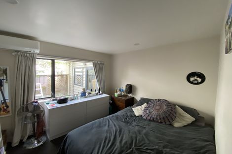 Photo of property in 18 Bush Lane, Northcote Point, Auckland, 0627