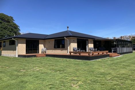 Photo of property in 2 Joll Street, Waitara, 4383