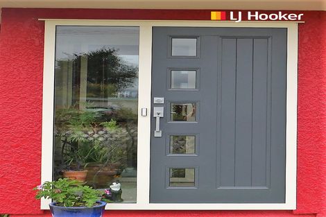 Photo of property in 24 Roseness Street, Palmerston, 9430