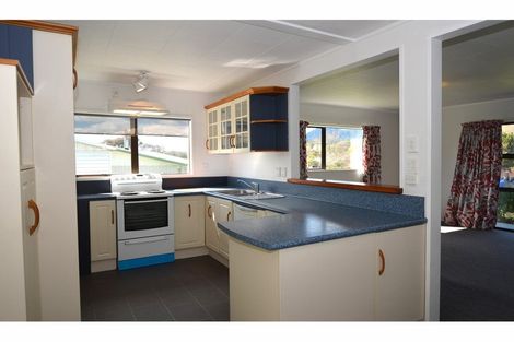 Photo of property in 16 Syme Crescent, Kawerau, 3127