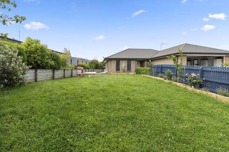 Photo of property in 25 Hamon Place, Pukehangi, Rotorua, 3015
