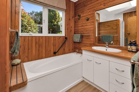 Photo of property in 20 Tuatara Drive, Te Kamo, Whangarei, 0112