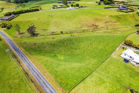 Photo of property in 182 Ohanga Road, Onaero, Urenui, 4383