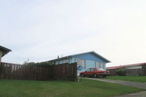 Photo of property in 11 Limerick Grove, Ascot Park, Porirua, 5024