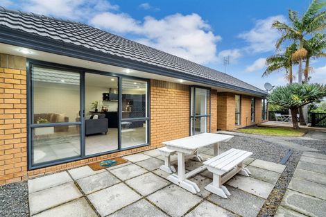 Photo of property in 620/12 Northcross Drive, Oteha, Auckland, 0632