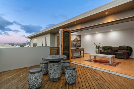 Photo of property in 50 Plateau Heights, Mount Maunganui, 3116