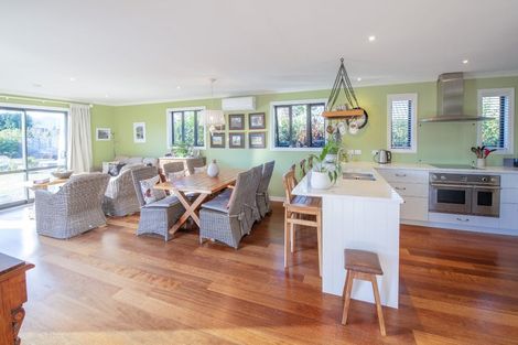 Photo of property in 40 Church Street, Oxford, 7430