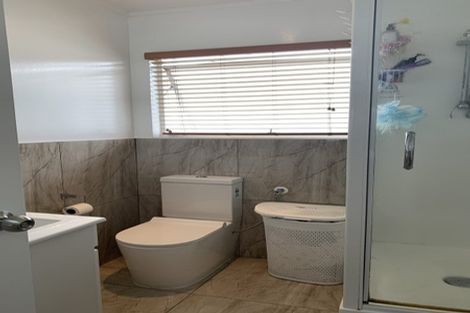 Photo of property in 2/112 Portage Road, New Lynn, Auckland, 0600