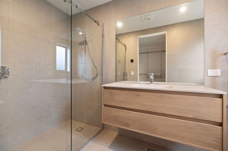 Photo of property in 6 Florence Close, Queenstown Hill, Queenstown, 9300