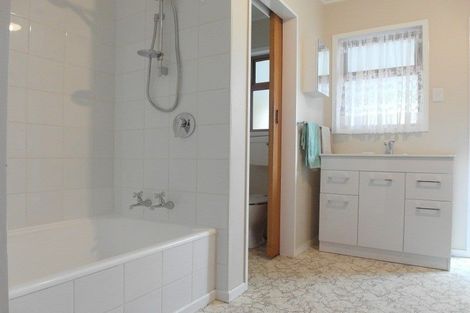 Photo of property in 2 Norwich Crescent, Tamatea, Napier, 4112