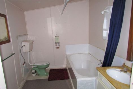 Photo of property in 16 Thompson Street, Greymouth, 7805