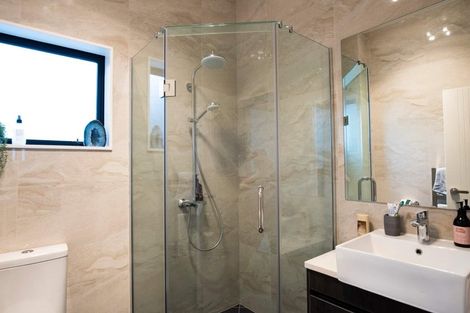 Photo of property in 19 Waru Lane, Te Atatu Peninsula, Auckland, 0610