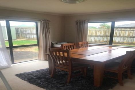 Photo of property in 40 Medvale Avenue, Flat Bush, Auckland, 2019